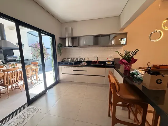 Casa com 300m² 3 quartos e 5 banheiros, à venda, no bairro Jardim Piemonte em Indaiatuba