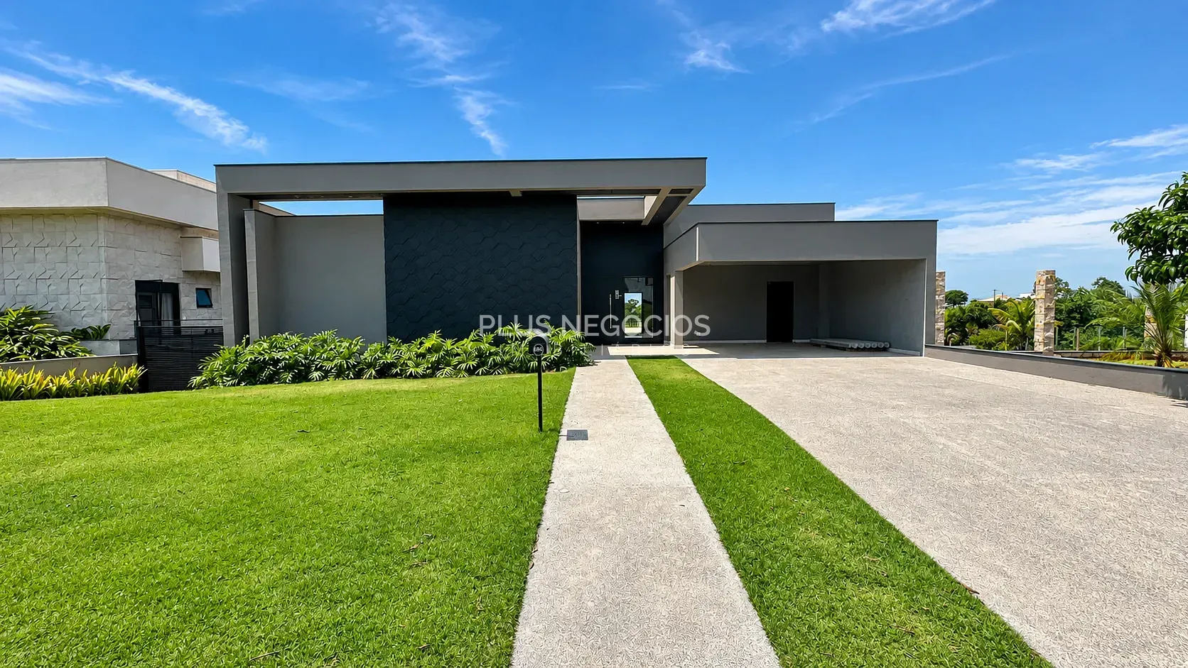 Casa, 3 quartos, 227 m² - Foto 2