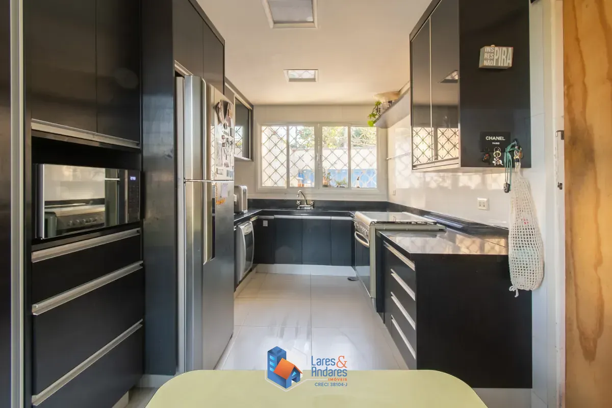 Casa, 4 quartos, 253 m² - Foto 8