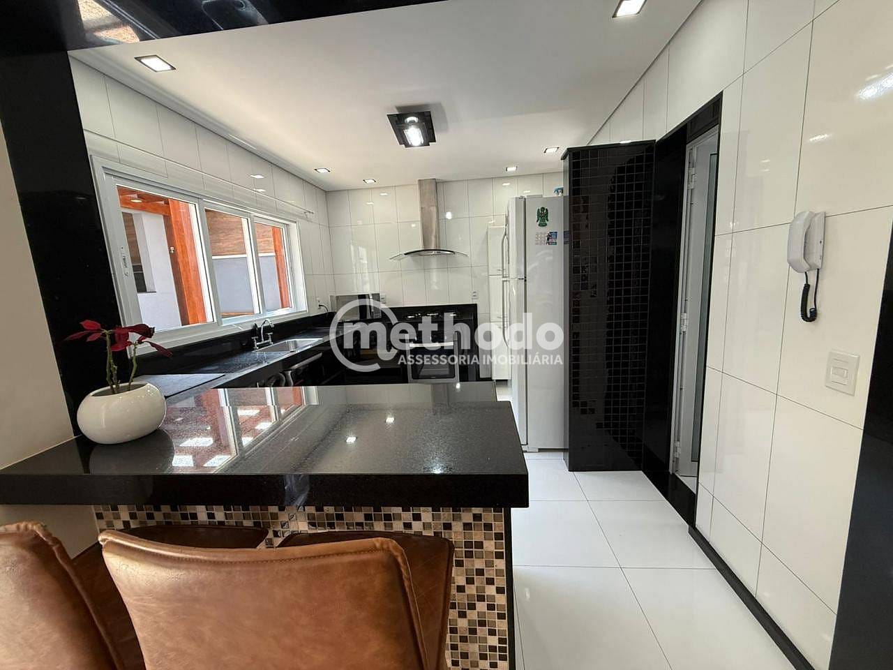 Casa, 4 quartos, 260 m² - Foto 19