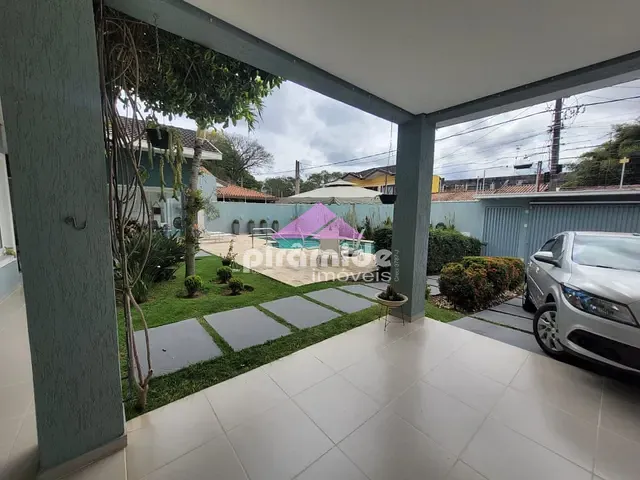 Casa com 500m² 3 quartos e 5 banheiros, à venda, no bairro Jardim Siesta em Jacareí