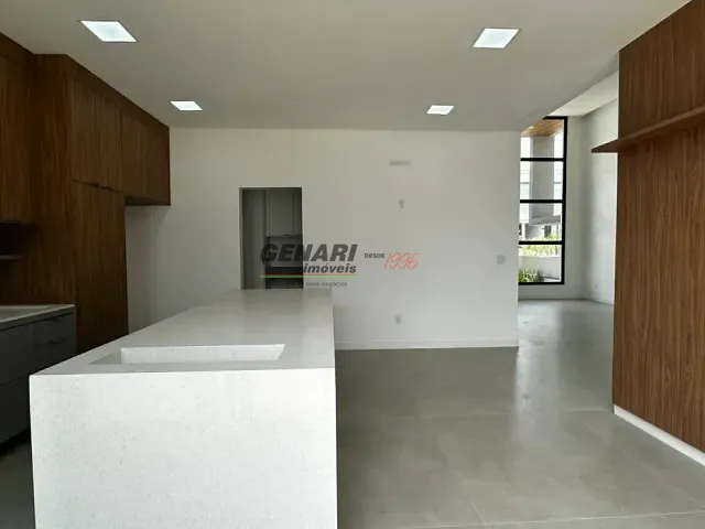 Casa com 300m² 3 quartos e 2 banheiros, à venda, no bairro Jardim Piemonte em Indaiatuba