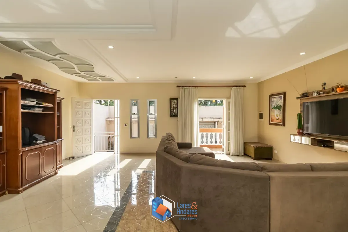 Casa, 3 quartos, 334 m² - Foto 1