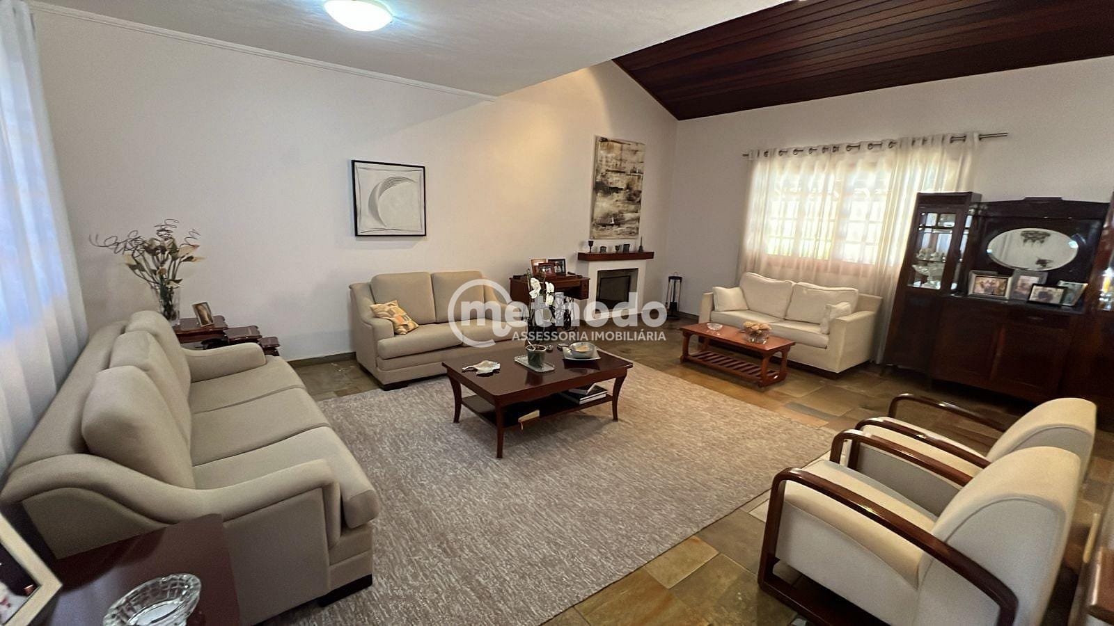 Casa, 4 quartos, 325 m² - Foto 3