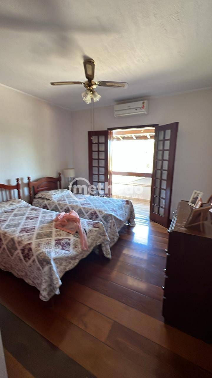 Casa, 4 quartos, 325 m² - Foto 15