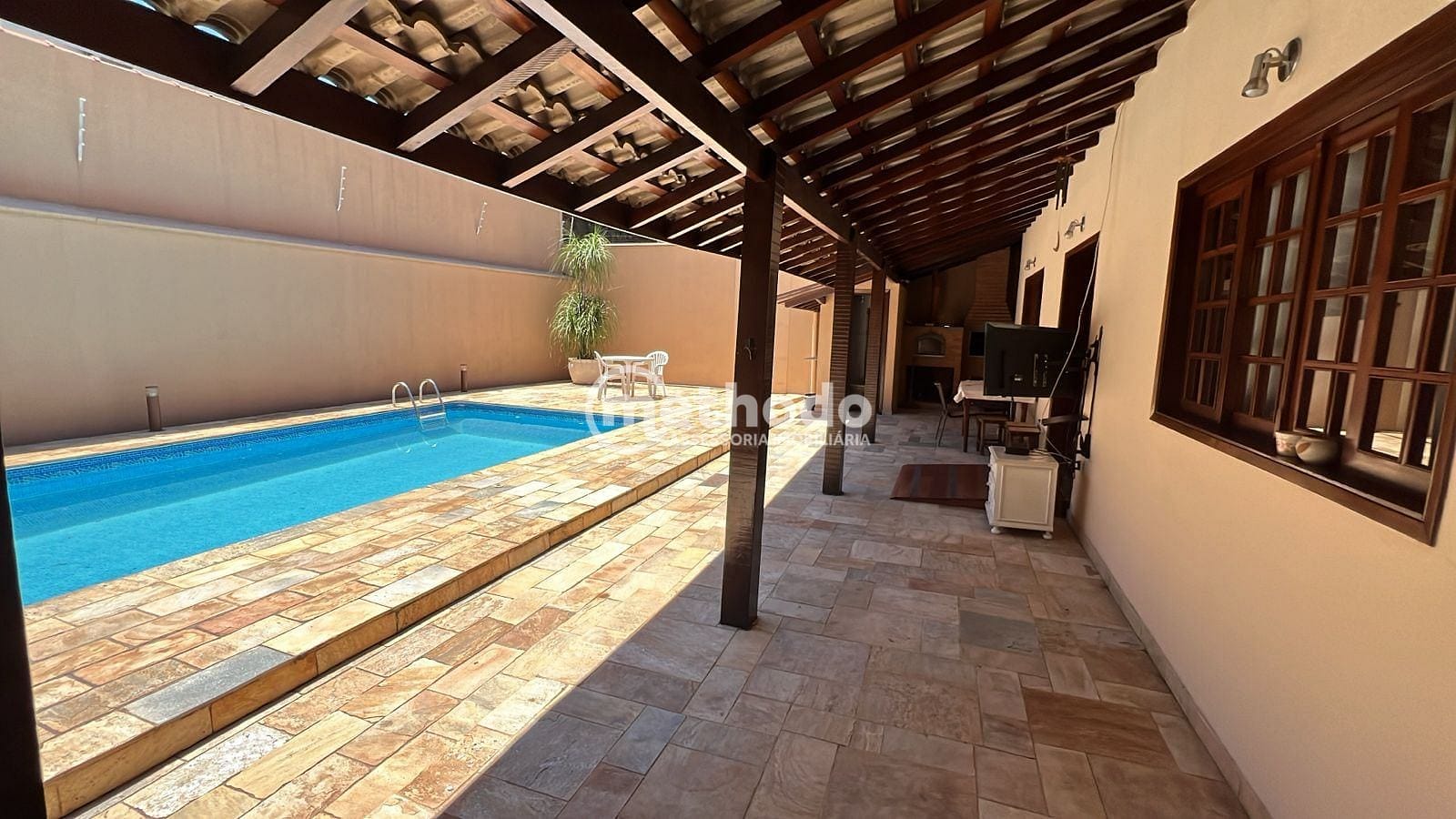Casa, 4 quartos, 325 m² - Foto 37