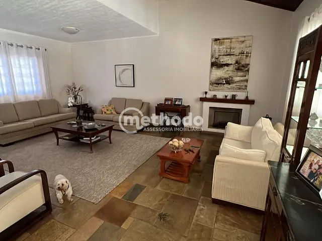 Casa com 450m² 4 quartos e 6 banheiros, à venda, no bairro Cidade Universitária em Campinas