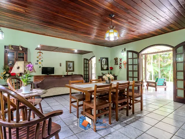 Casa com 43000m² 5 quartos e 6 banheiros, à venda, no bairro Sítio Represa em São Paulo