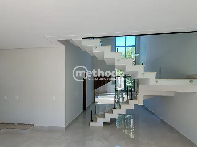 Casa com 250m² 3 quartos e 5 banheiros, à venda, no bairro Jardim Santo André em Hortolândia