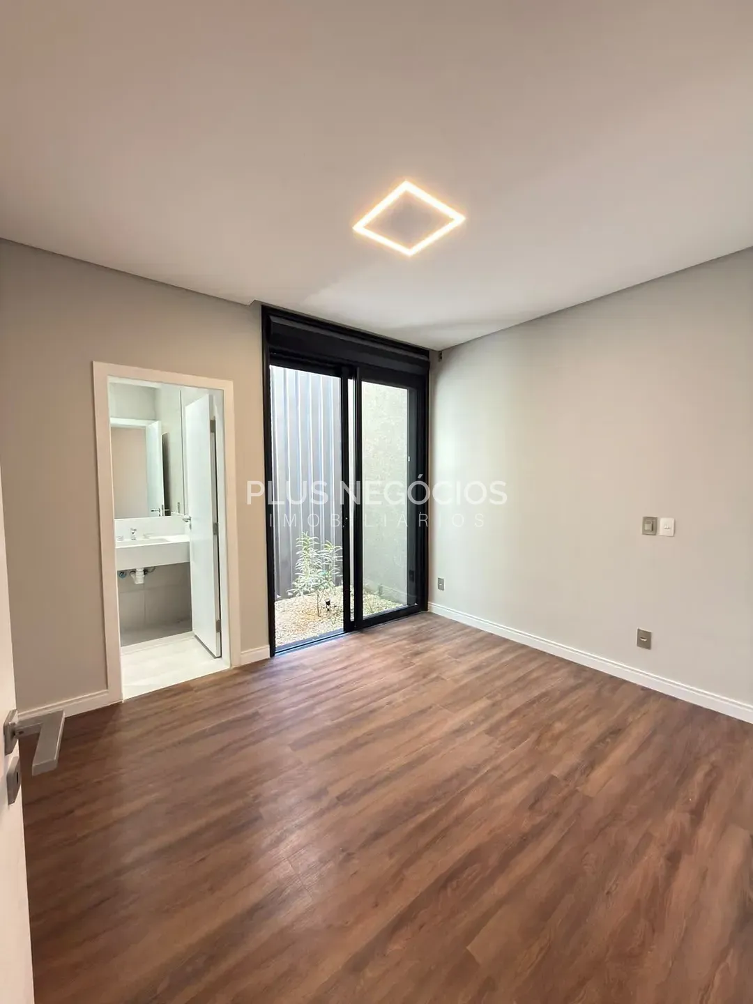 Casa, 3 quartos, 285 m² - Foto 26