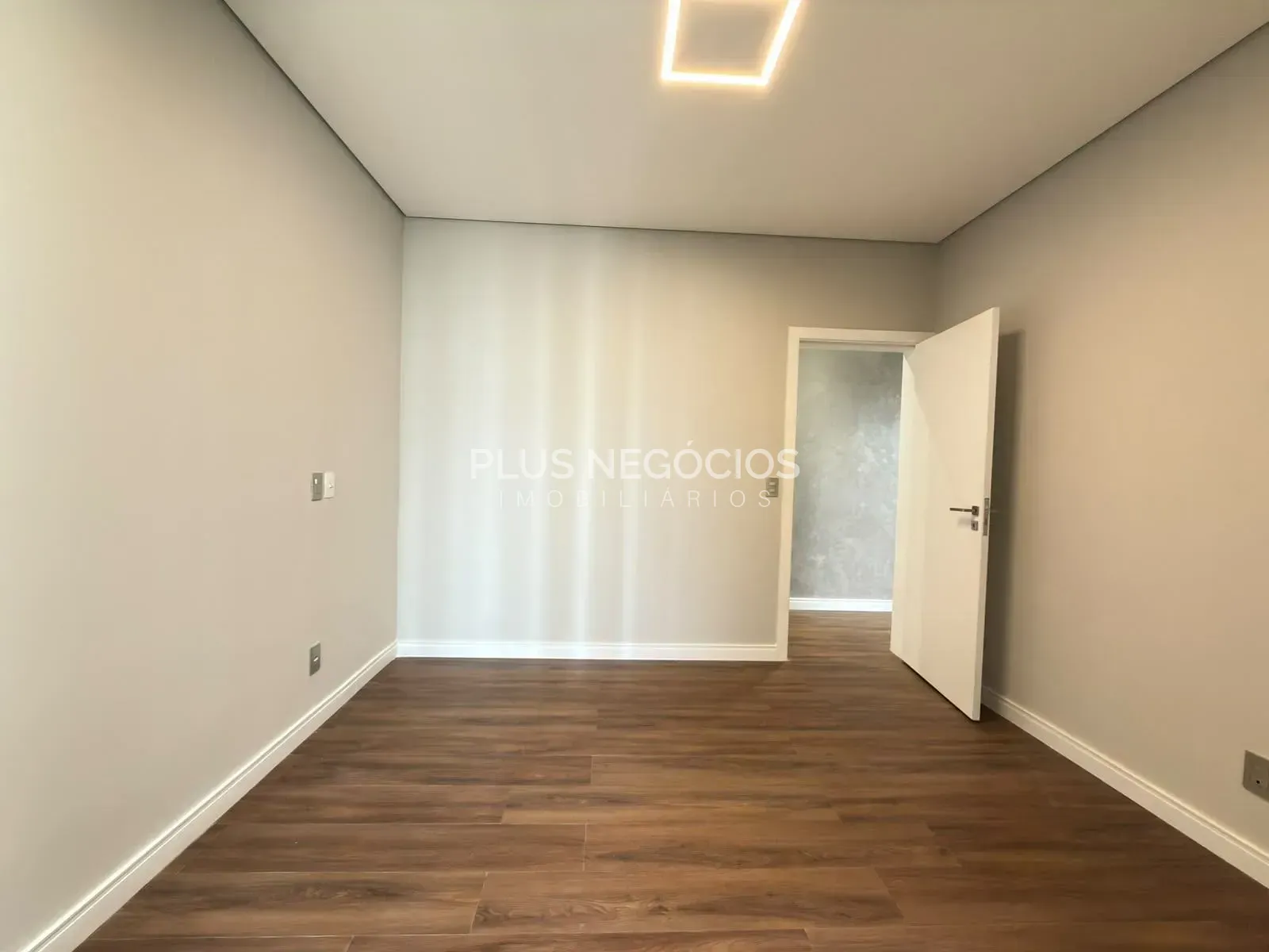 Casa, 3 quartos, 285 m² - Foto 28