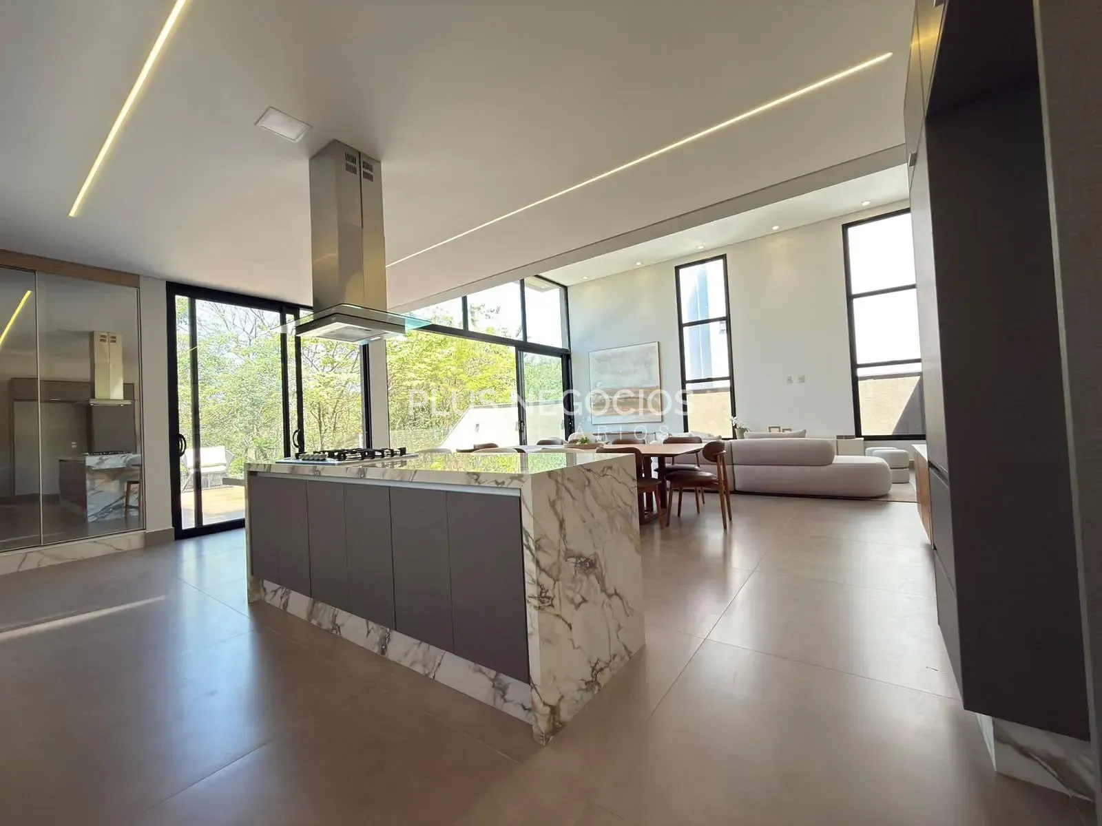 Casa, 3 quartos, 285 m² - Foto 9