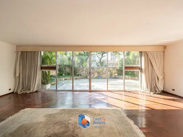 Casa com 575m² 3 quartos e 5 banheiros, à venda, no bairro Bela Aliança em São Paulo