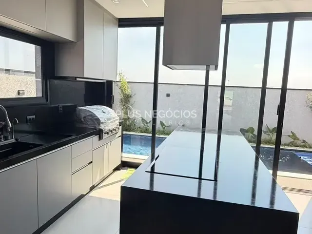 Casa com 300m² 3 quartos e 4 banheiros, à venda, no bairro Alphaville Nova Esplanada em Votorantim