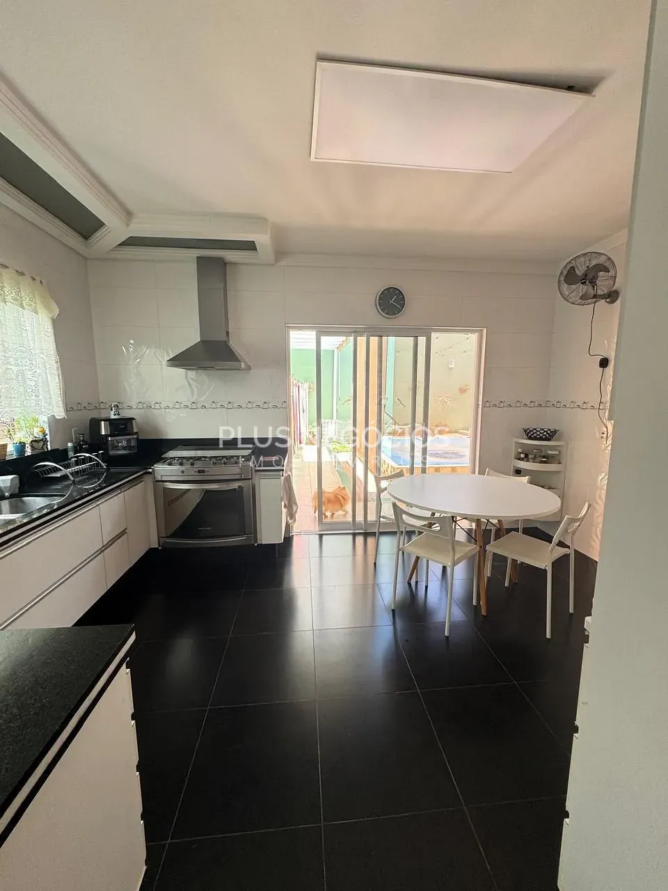 Casa, 3 quartos, 281 m² - Foto 10