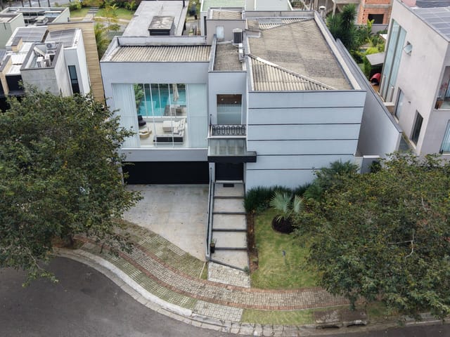 Casa com 560m² 3 quartos e 4 banheiros, à venda, no bairro Cidade Tamboré em Santana de Parnaíba