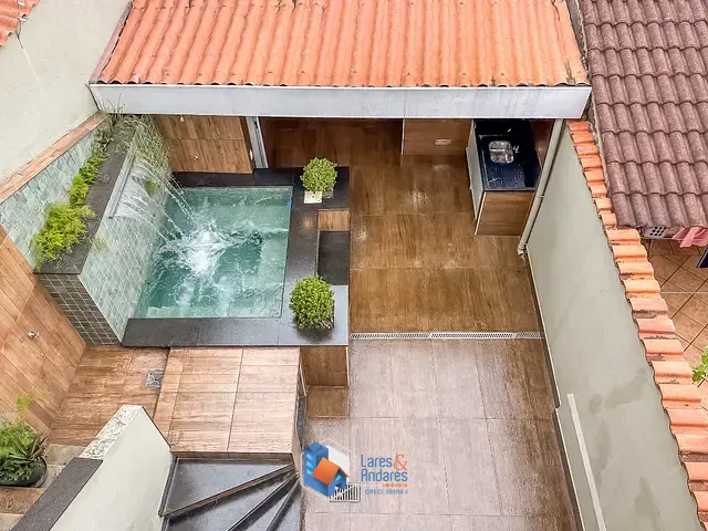 Casa com 192m² 3 quartos e 5 banheiros, à venda, no bairro Vila Mazzei em São Paulo