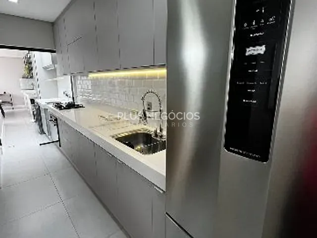 Casa 2 quartos e 1 banheiro, à venda, no bairro Aparecidinha em Sorocaba