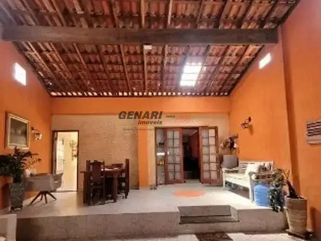 Casa com 262m² 3 quartos e 2 banheiros, à venda, no bairro Vila Maria Helena em Indaiatuba