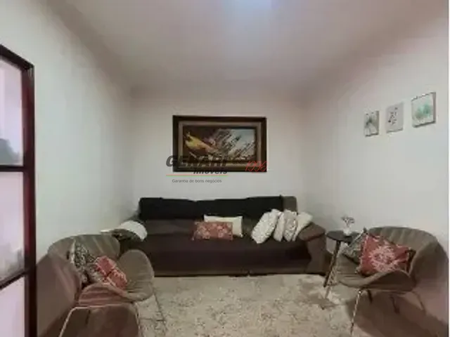 Casa com 262m² 3 quartos e 2 banheiros, à venda, no bairro Vila Maria Helena em Indaiatuba