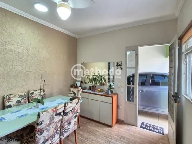 Casa com 300m² 6 quartos e 4 banheiros, à venda, no bairro Jardim Campos Elíseos em Campinas