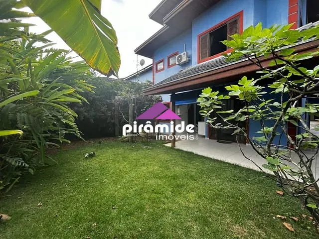 Casa com 252m² 4 quartos e 3 banheiros, à venda, no bairro Urbanova em São José dos Campos