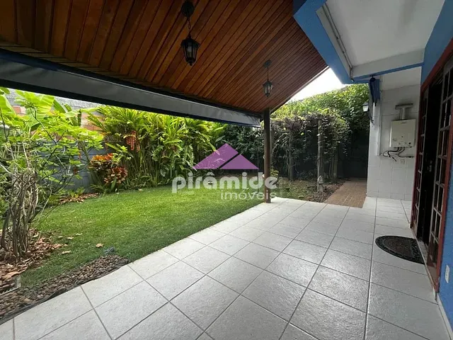 Casa com 252m² 4 quartos e 3 banheiros, à venda, no bairro Urbanova em São José dos Campos
