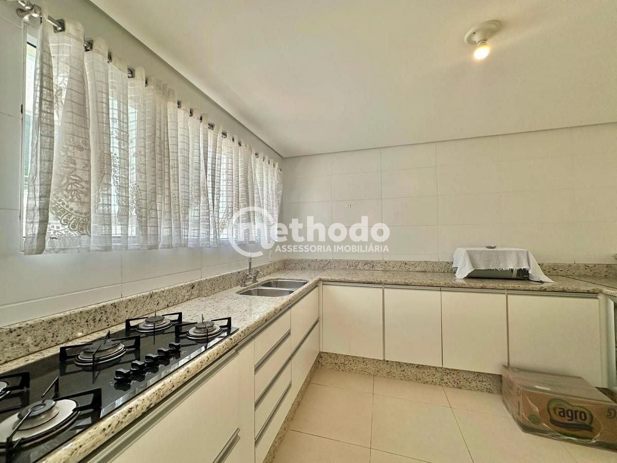 Casa, 3 quartos, 215 m² - Foto 9