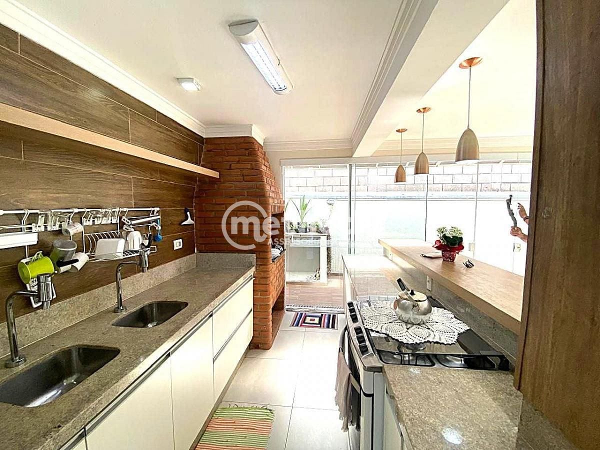 Casa, 3 quartos, 215 m² - Foto 6