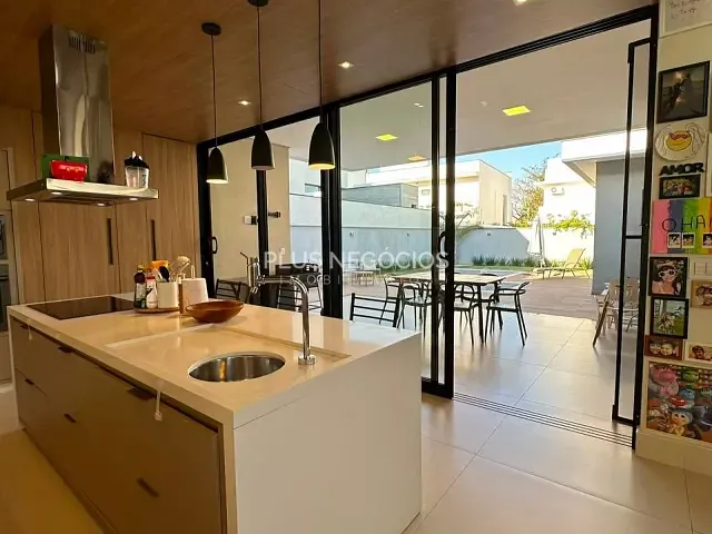 Casa com 474m² 3 quartos e 4 banheiros, à venda, no bairro Alphaville Nova Esplanada em Votorantim