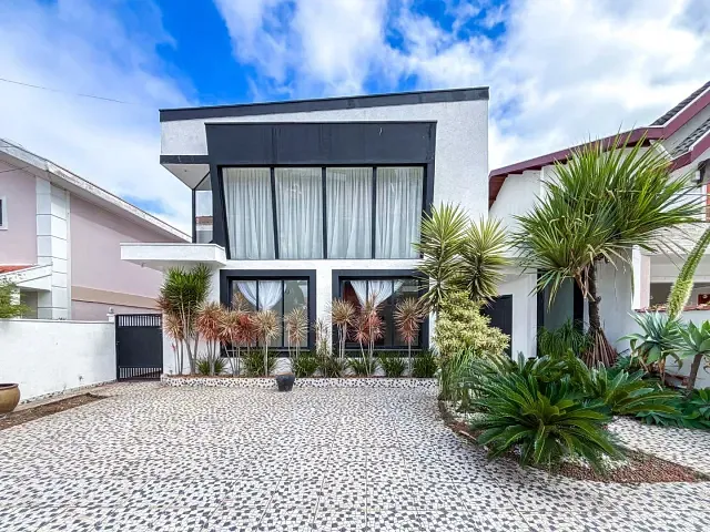 Casa com 360m² 5 quartos e 6 banheiros, à venda, no bairro Jardim das Colinas em São José dos Campos