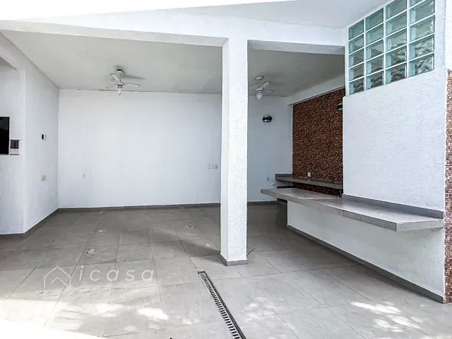 Casa com 360m² 5 quartos e 6 banheiros, à venda, no bairro Jardim das Colinas em São José dos Campos