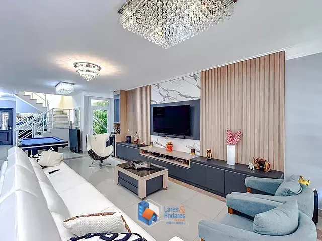 Casa com 212m² 4 quartos e 6 banheiros, à venda, no bairro Penha de França em São Paulo