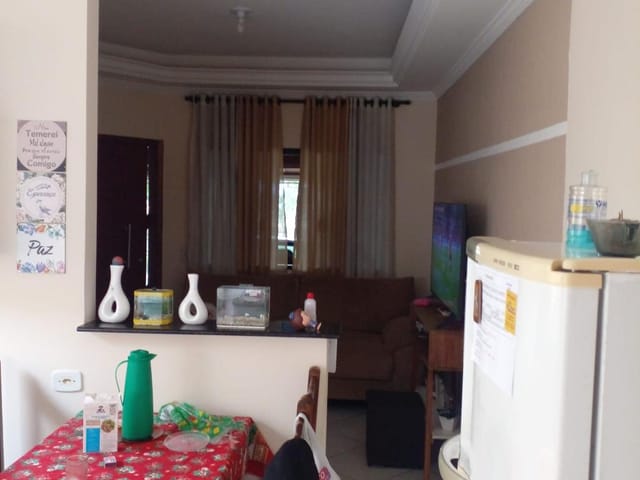 Casa 2 quartos e 2 banheiros, à venda, no bairro Jardim Sandra Maria em Taubaté
