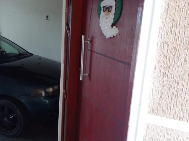 Casa 2 quartos e 2 banheiros, à venda, no bairro Jardim Sandra Maria em Taubaté