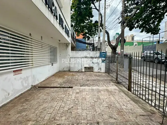 Casa com 315m², para alugar, no bairro Centro em Sorocaba