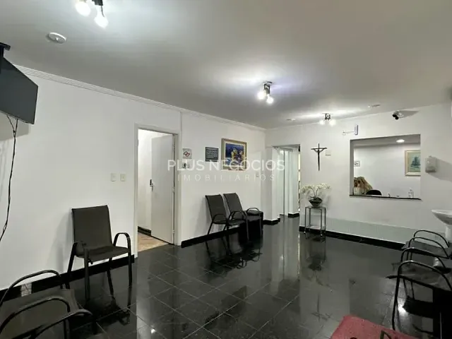 Casa com 315m², para alugar, no bairro Centro em Sorocaba