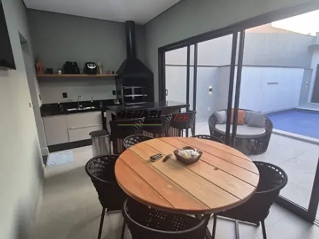 Casa com 300m² 3 quartos e 5 banheiros, à venda, no bairro Residencial Evidências em Indaiatuba