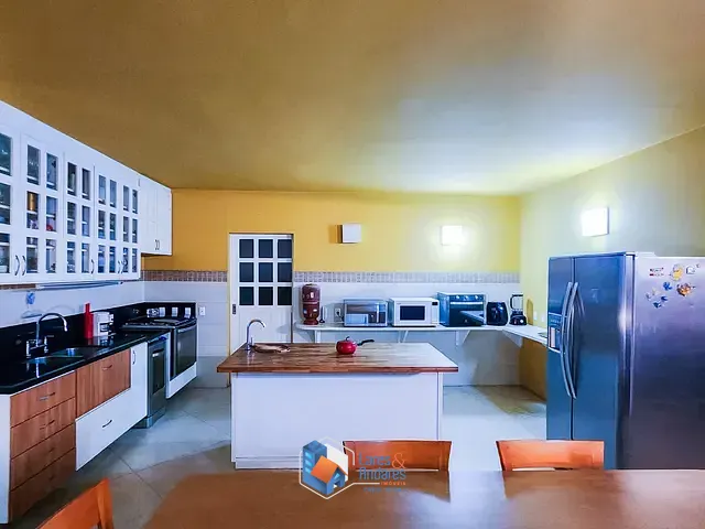 Casa com 420m² 3 quartos e 6 banheiros, à venda, no bairro Vila Cordeiro em São Paulo