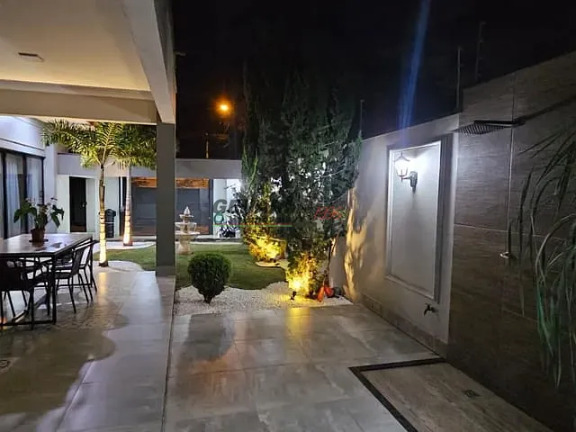 Casa com 300m² 2 quartos e 3 banheiros, à venda, no bairro Jardim Maringá em Indaiatuba