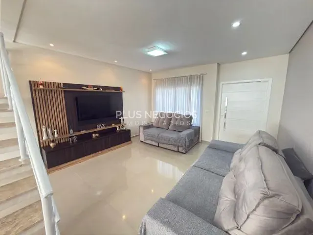 Casa 3 quartos e 5 banheiros, à venda, no bairro Parque Residencial Villa dos Inglezes em Sorocaba