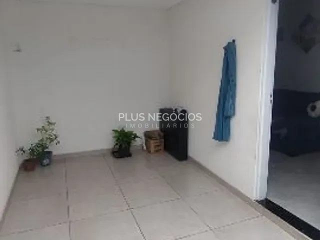 Casa 2 quartos e 2 banheiros, à venda, no bairro Vila Assis em Sorocaba
