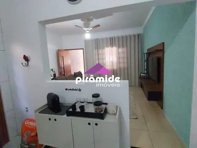 Casa com 250m² 3 quartos e 2 banheiros, à venda, no bairro Vila Maria em São José dos Campos