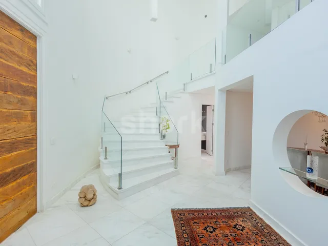 Casa com 786m² 4 quartos e 7 banheiros, à venda, no bairro Alphaville Residencial Dois em Barueri