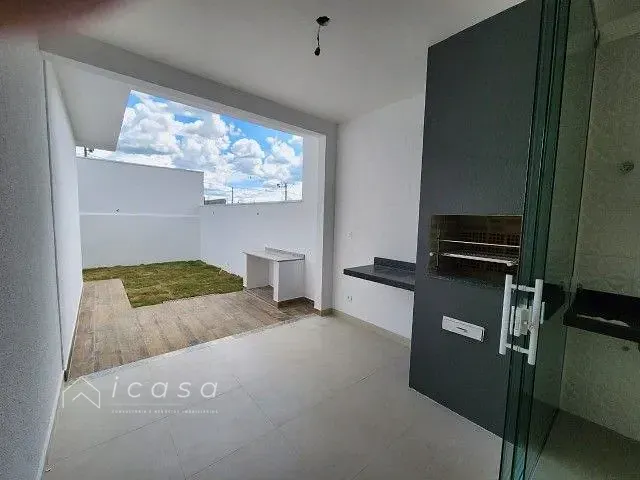 Casa com 250m² 3 quartos e 3 banheiros, à venda, no bairro Itapecerica em Taubaté