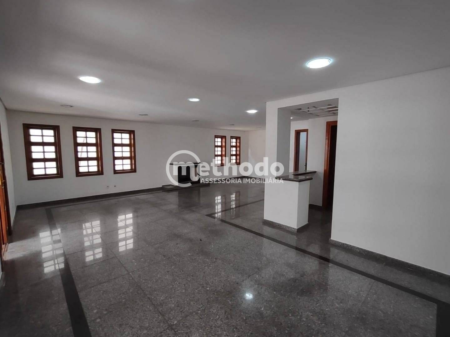 Casa, 4 quartos, 737 m² - Foto 4