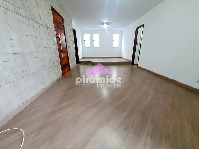 Casa com 350m² 3 quartos e 2 banheiros, à venda, no bairro Jardim Satélite em São José dos Campos