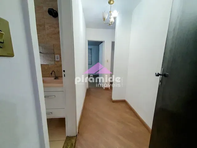 Casa com 350m² 3 quartos e 2 banheiros, à venda, no bairro Jardim Satélite em São José dos Campos