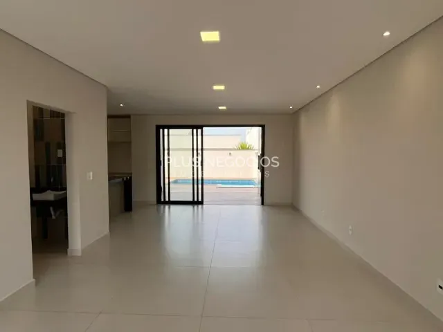 Casa com 250m² 4 quartos e 4 banheiros, à venda, no bairro Jardim Residencial Campos do Conde em Sorocaba