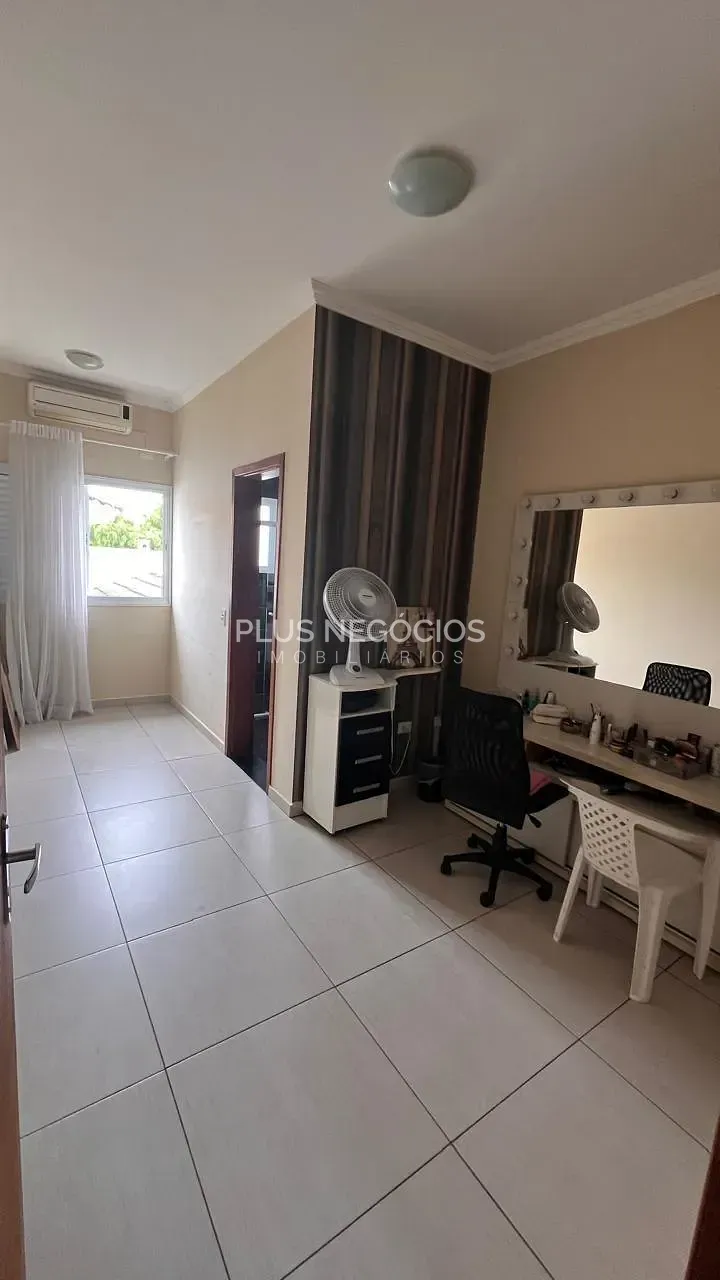 Casa, 3 quartos, 268 m² - Foto 13